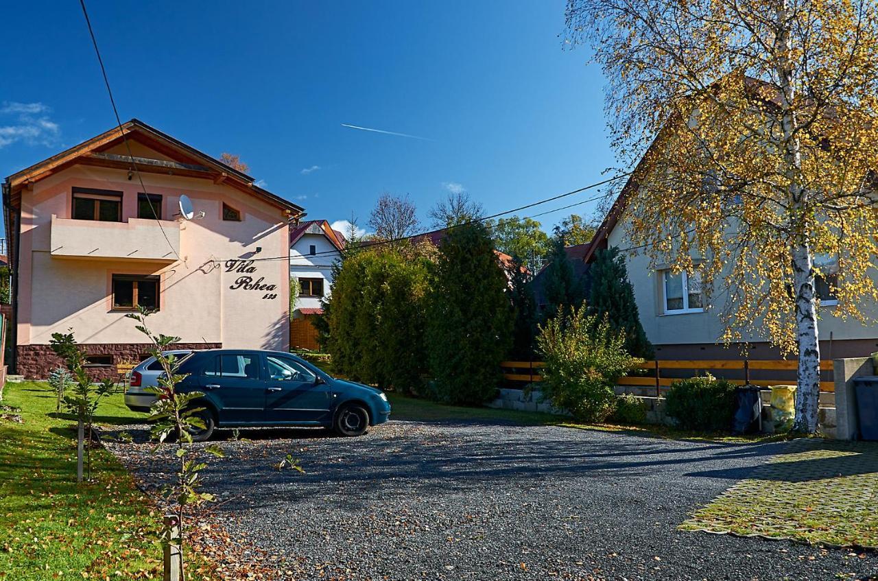 Vila Rhea Vazec Екстер'єр фото