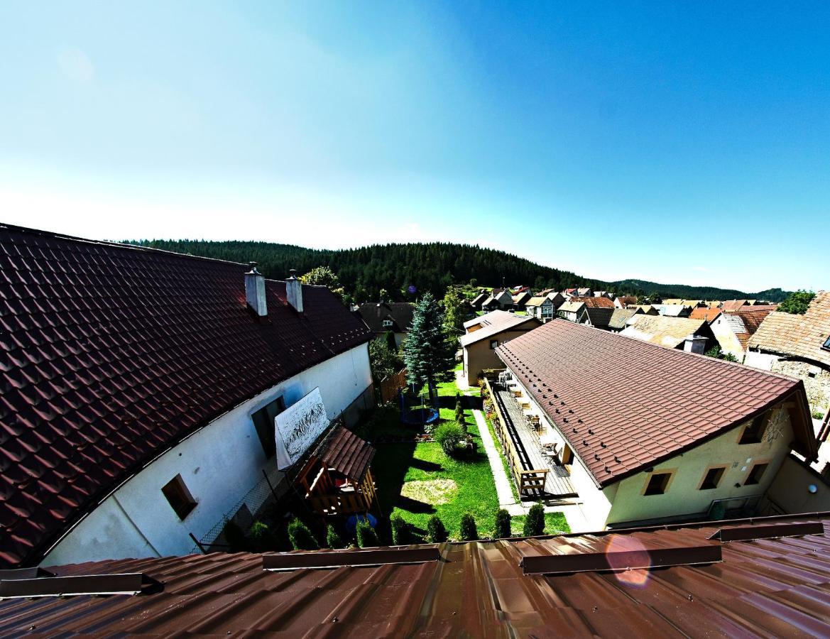 Vila Rhea Vazec Екстер'єр фото